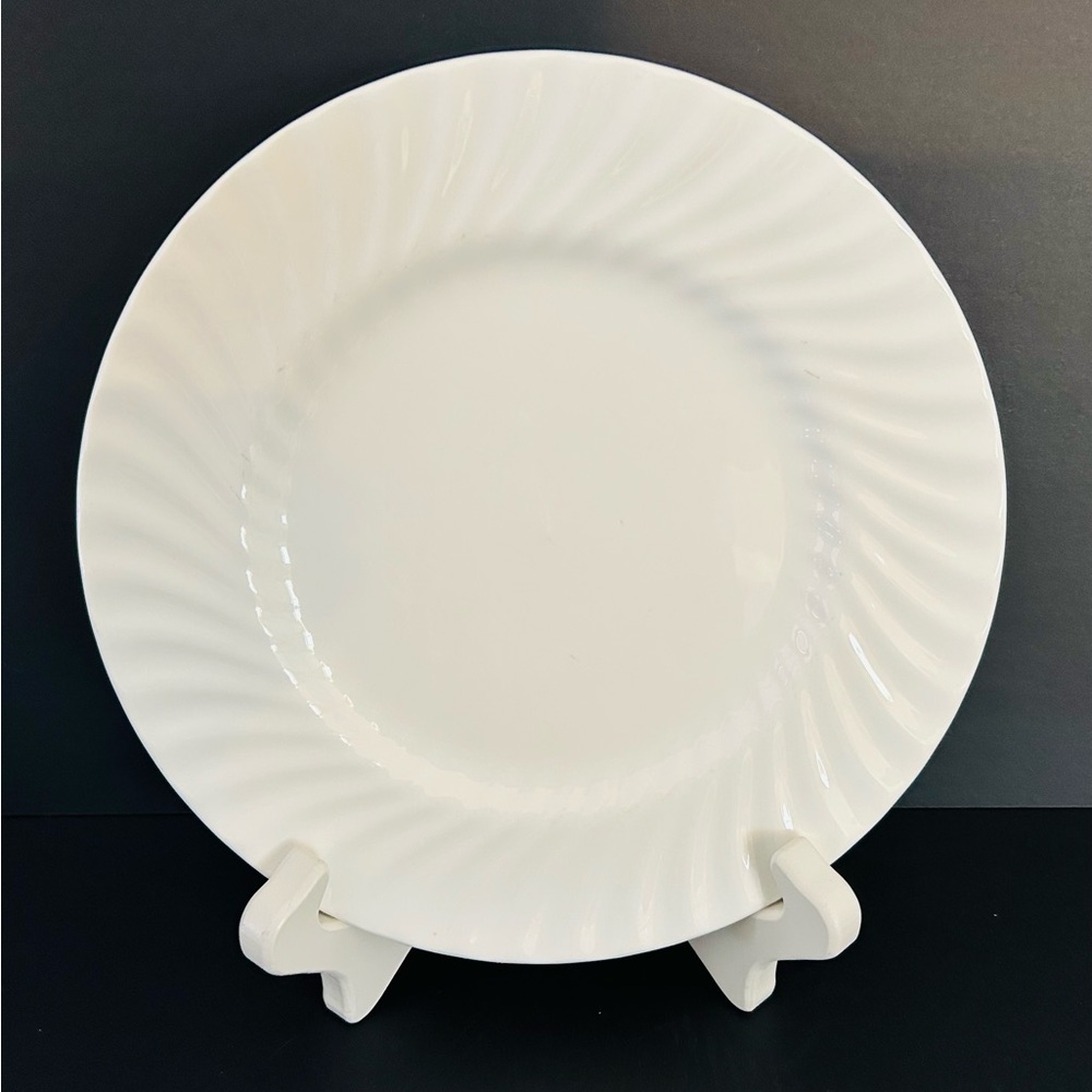 Royal dalton “Cascade” bone China. Beautiful!!